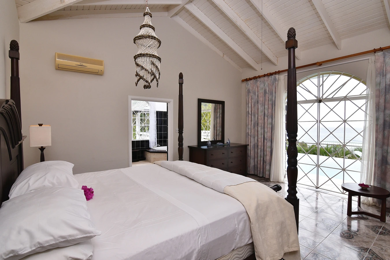 St. lucia real estate coco Villa bed