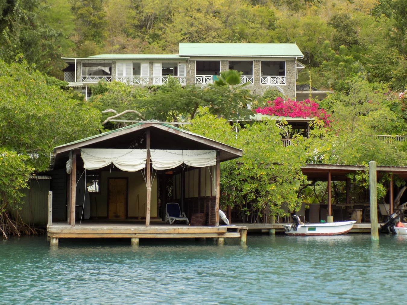 St. Lucia Real Estate Mango Beach Inn sea