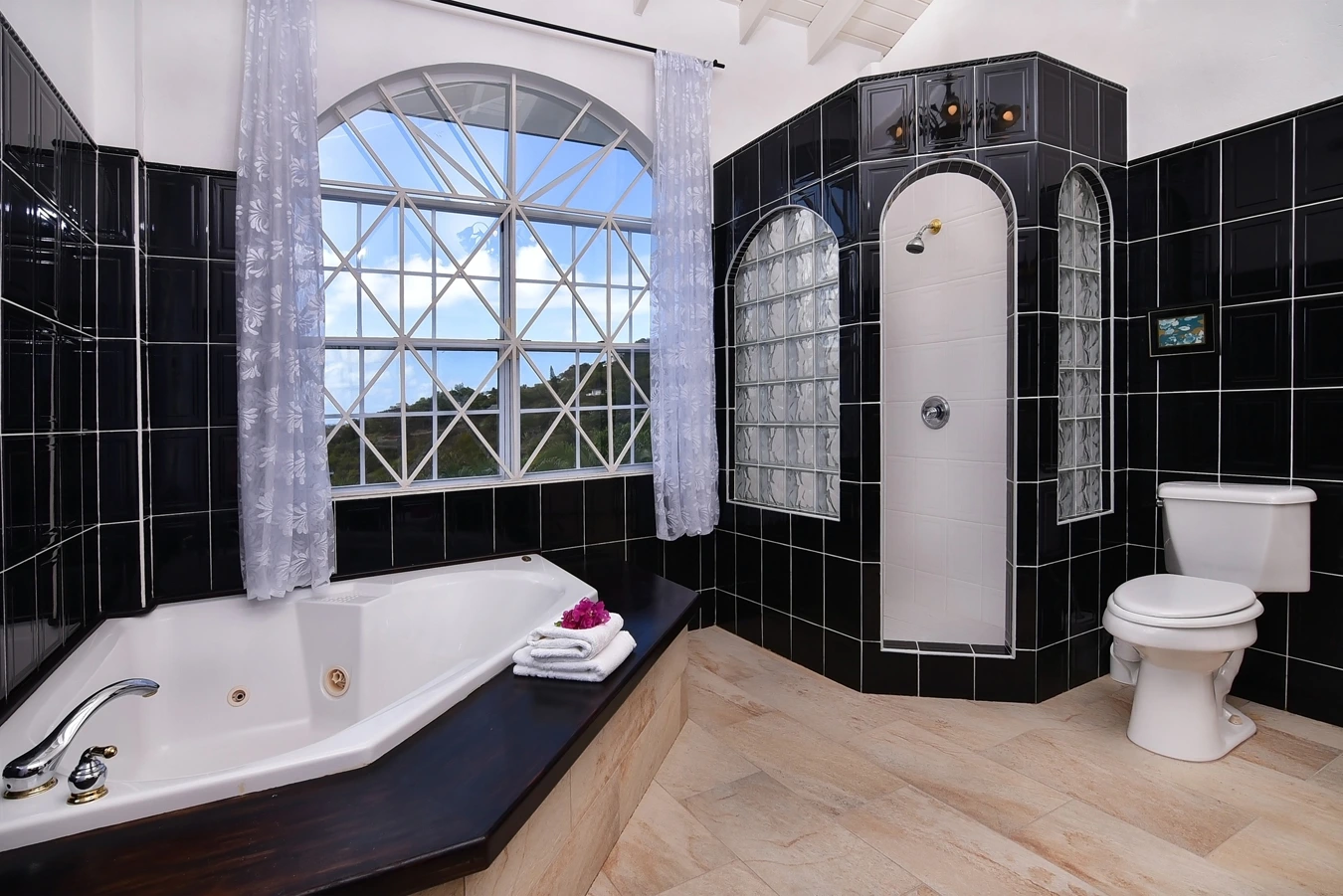 St. lucia real estate coco Villa master bathroom